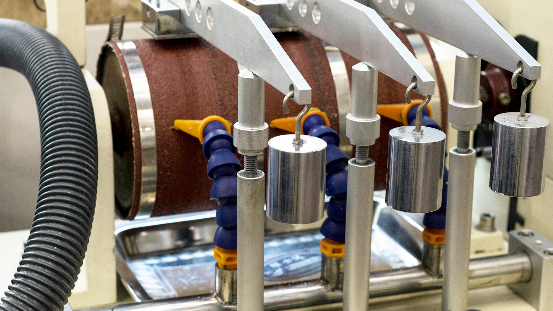 Advanced Manufacturing Group About AMG